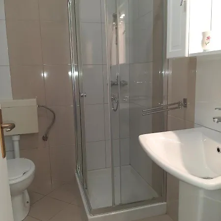 Clara 3 Apartament