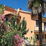 Apartman Clara 3 *